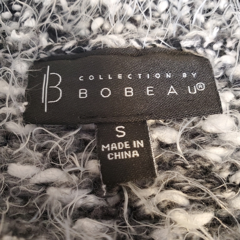 Bobeau Eyelash Sweater - Picture 3 of 6